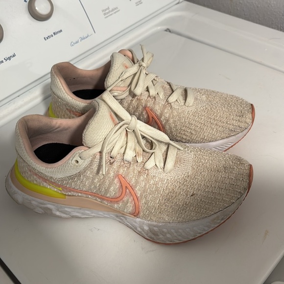 Nike React Infinity Run FK 3 Sail Rose White Running Shoes Women’s  Size 8.5 - Picture 4 of 10